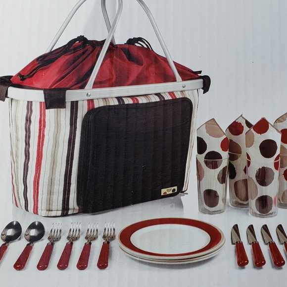 Moka Picnic Time 16 Pieces Cups, Utensils, Plates Settings Picnic Bundle NIB NWT - Picture 8 of 11